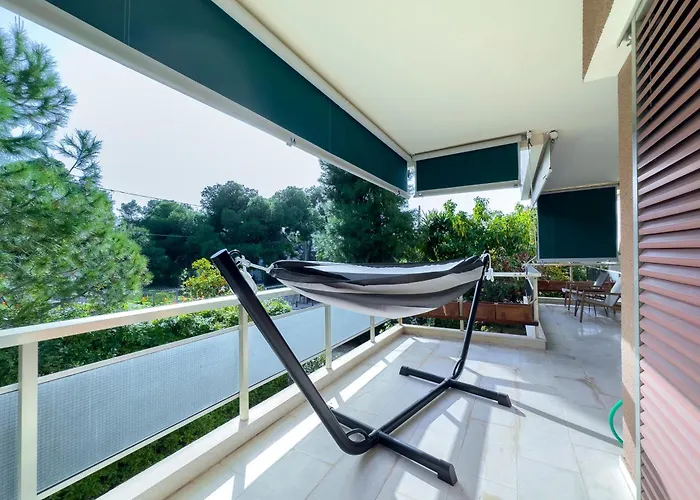 Zen Vouliagmeni Beach Apartment
